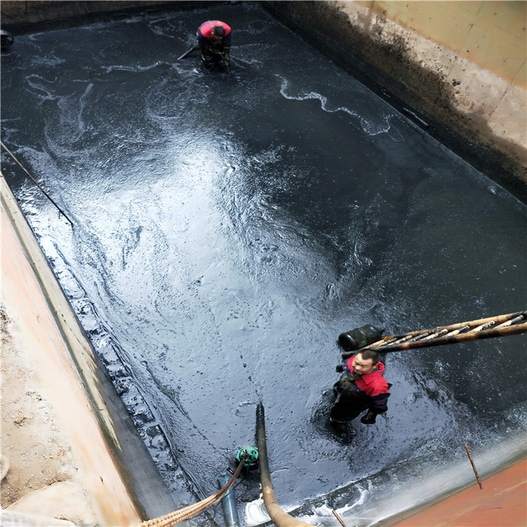 故城废水池清理