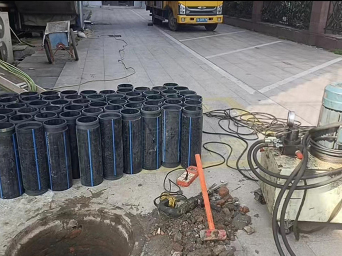 故城PE置换管厂家 DN315置换管 非开挖管短管置换